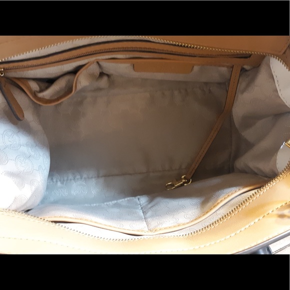 Michael Kors Bag - Picture 6 of 6